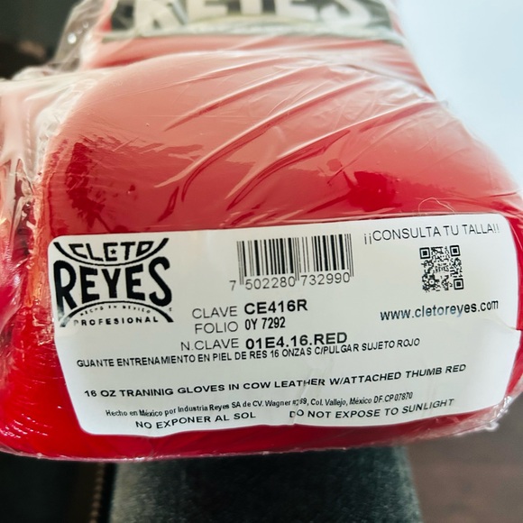 Cleto Reyes Authentic Boxing gloves 16oz lace - Picture 2 of 2